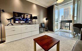 Top Class Metro Fast Wifi 100 Mbs 70'Tv Netflix Hbo Max Disney+ Appletv+